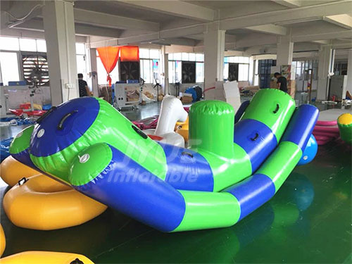 Outdoor water game inflatable seesaw